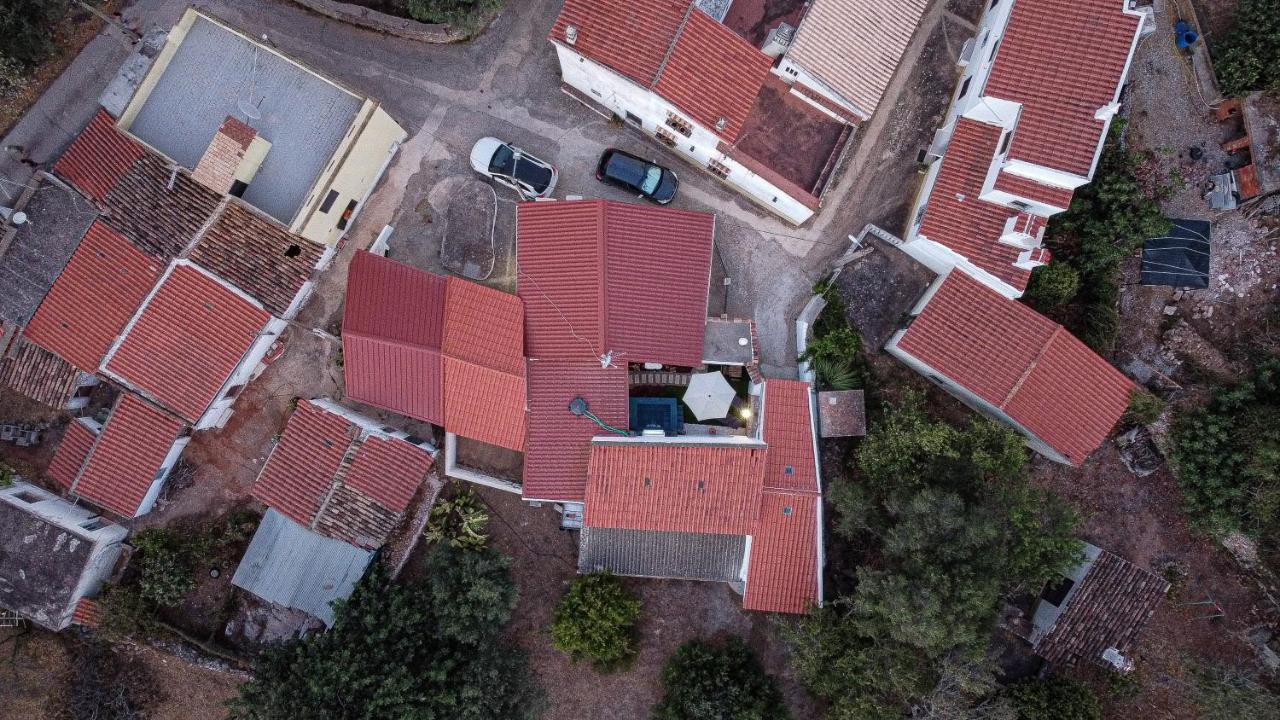 Casa Rustica Em Alte - Karmea Houses Exterior photo